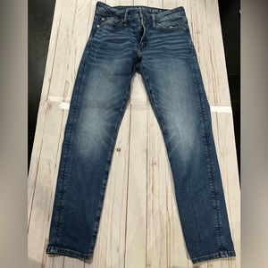 American Eagle Outfitters men airflex + 29x30 skinny jeans